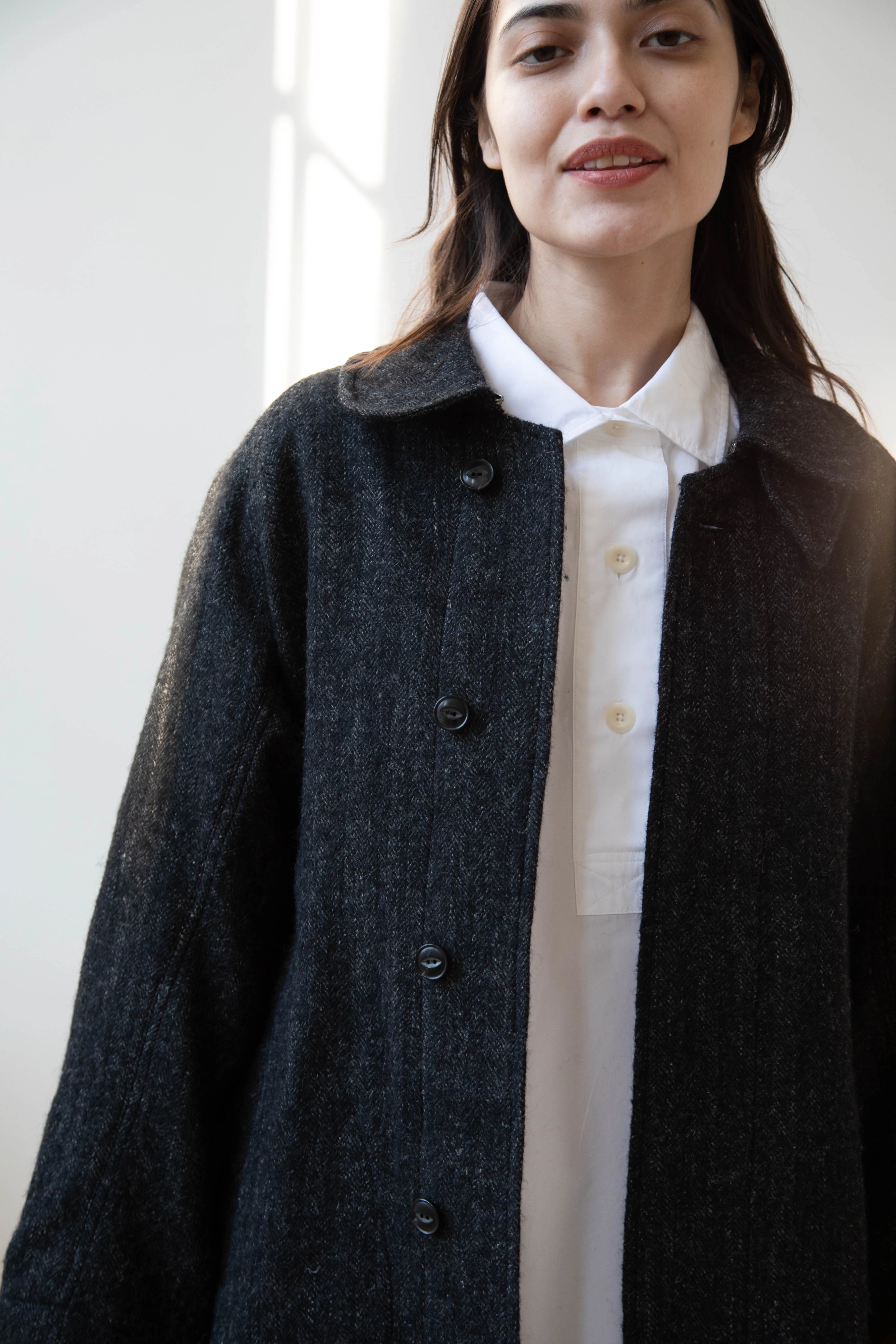 Arts & Science | Balmacaan in Wool Linen Milled Herringbone in Gray