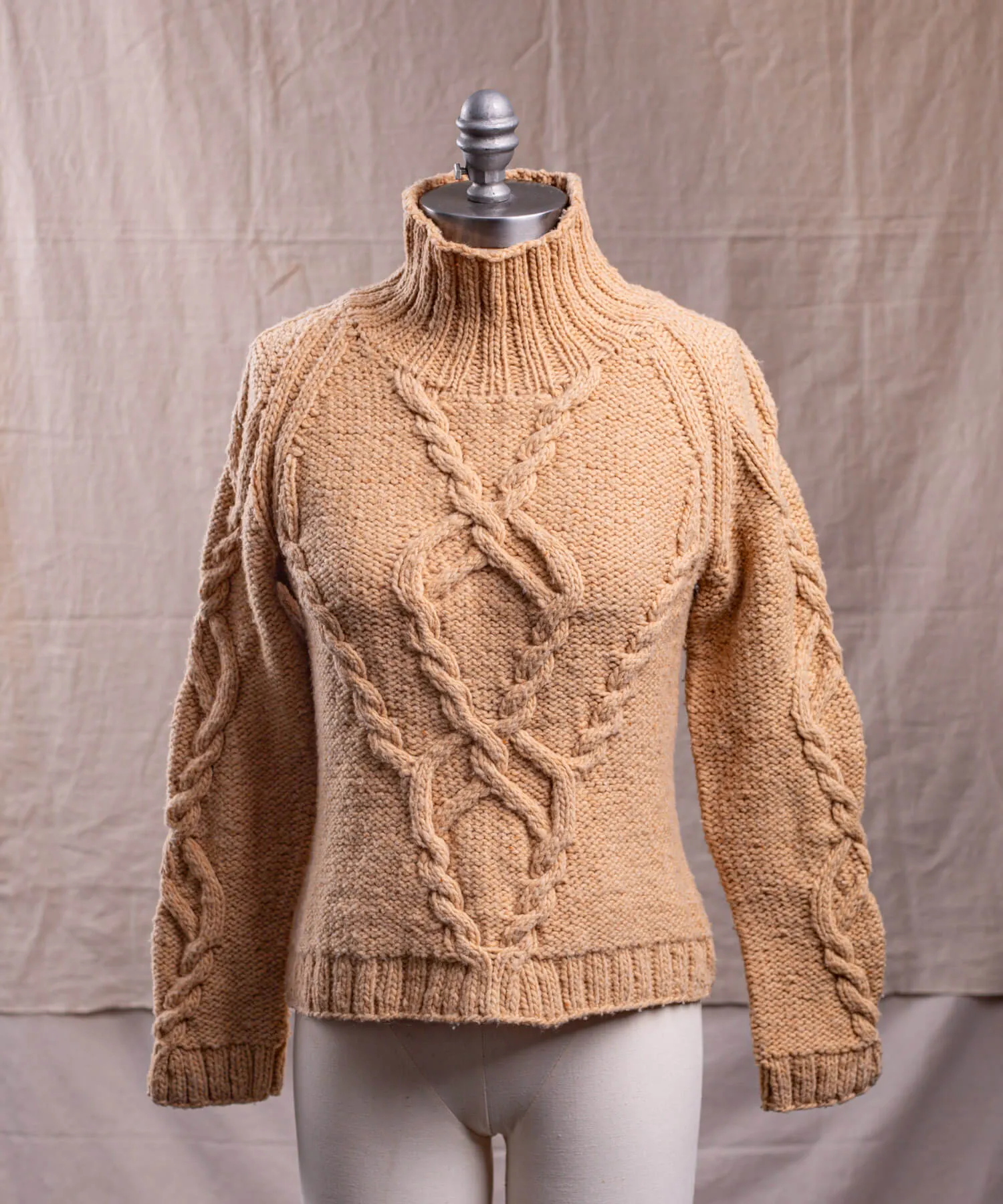 McLoughlin Pullover | Design Sample